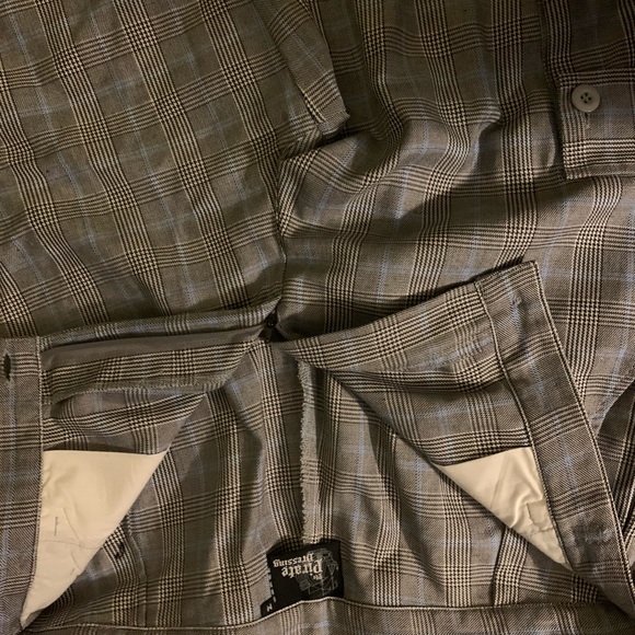 Pirate Dressing size medium women’s pants. Plaid. - Picture 4 of 10